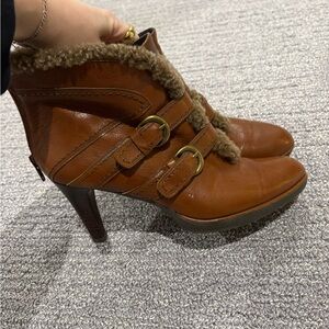 Brown Leather Women's Boots with Fur Lining